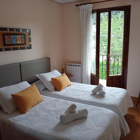 Lopenea Villa Garzáin Buitenkant foto
