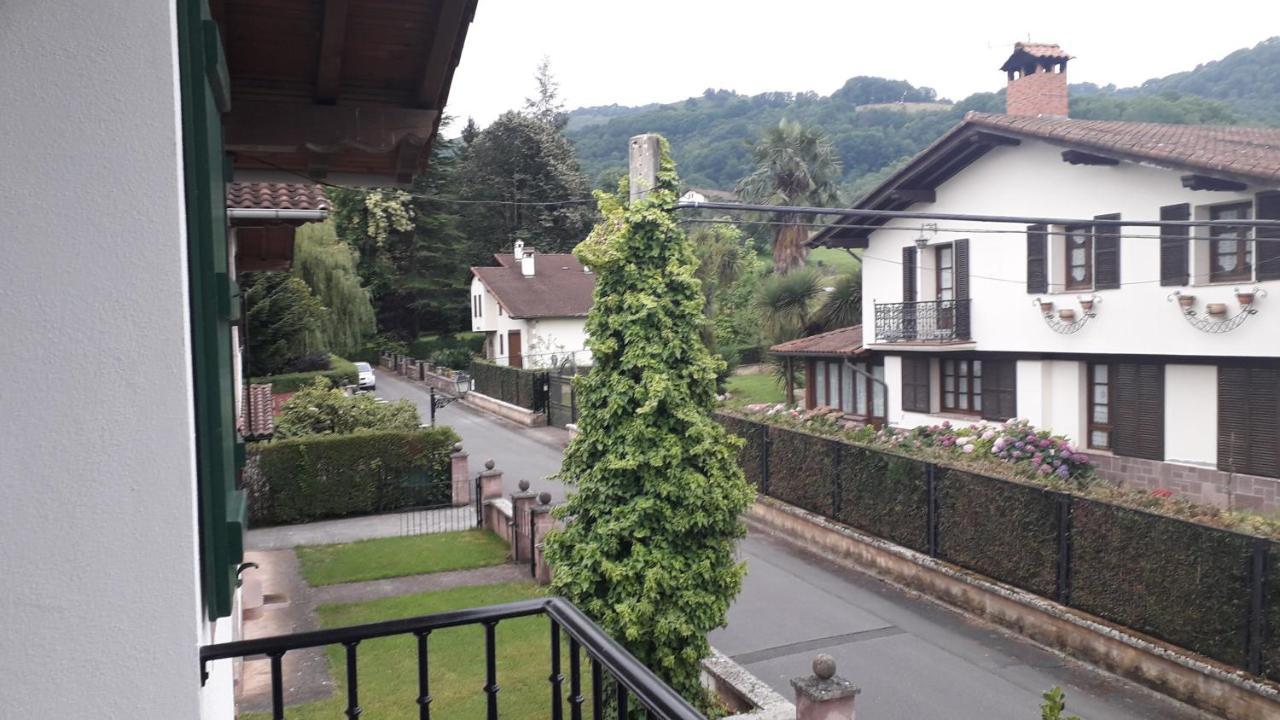 Lopenea Villa Garzáin Buitenkant foto