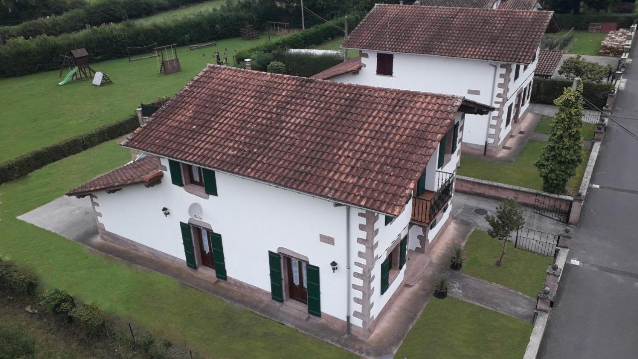 Lopenea Villa Garzáin Buitenkant foto