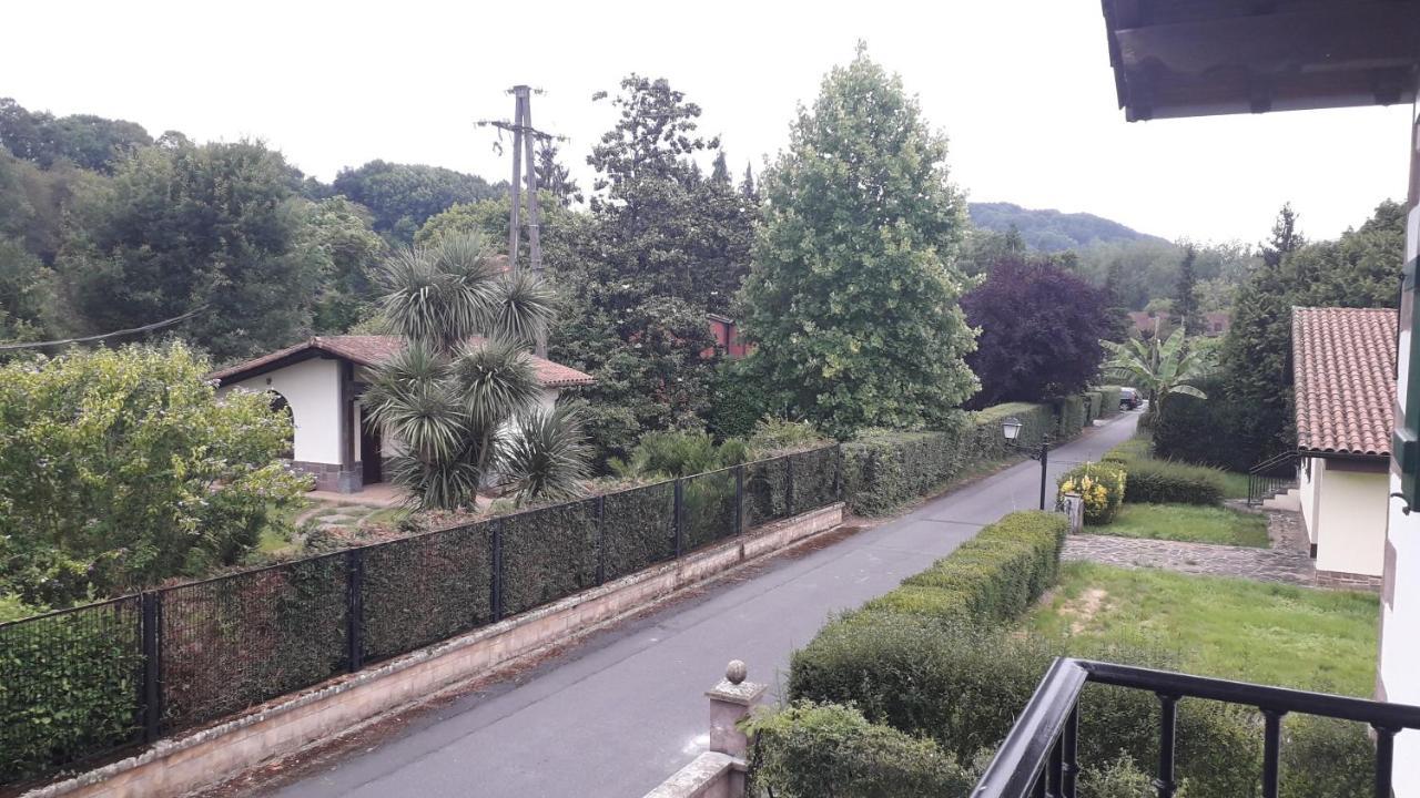 Lopenea Villa Garzáin Buitenkant foto