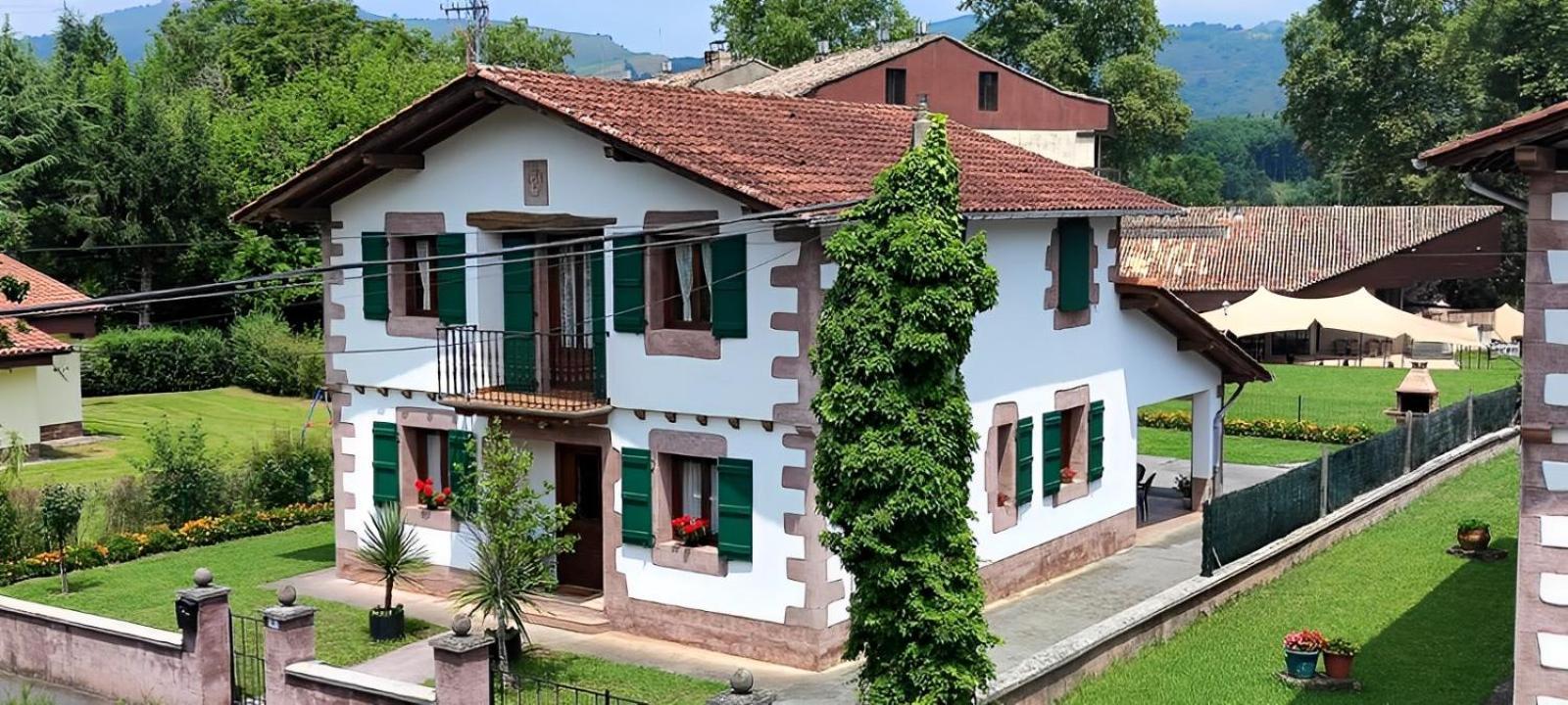 Lopenea Villa Garzáin Buitenkant foto